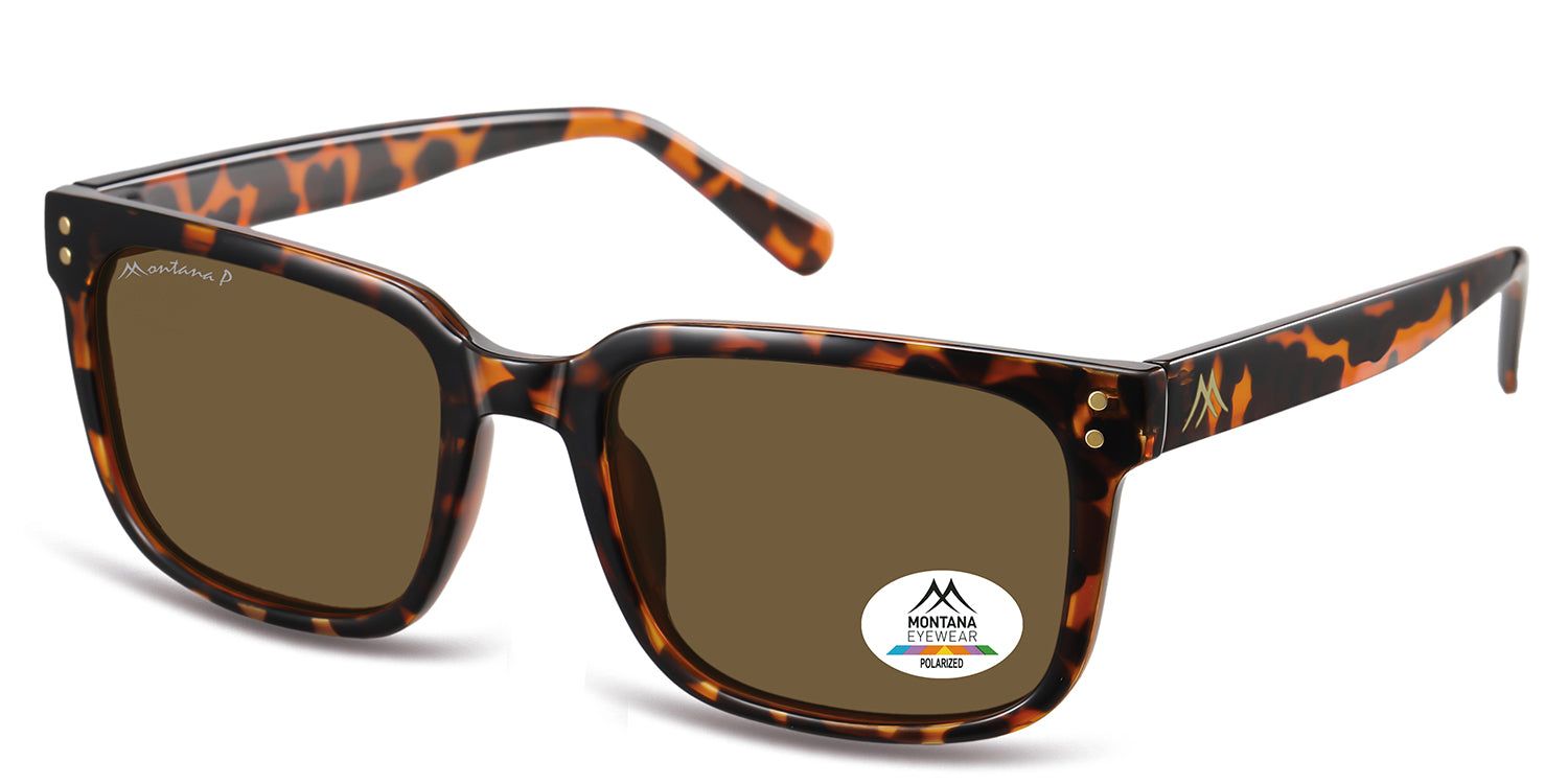 Zonnebril met bruine glazen en bruin-zwart montuur. Montana Eyewear logo op het glas en de poot. Perspectief.