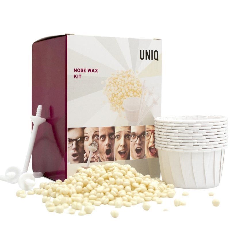 Le kit de cire nasale UNIQ contient des pastilles de cire, des applicateurs et des coupelles en papier.