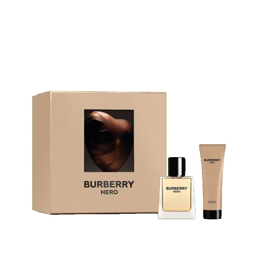 Emballage beige avec fenêtre. Flacon, tube et emballage. Flacon carré transparent. Tube beige. "Burberry Hero" sur tous les articles.
