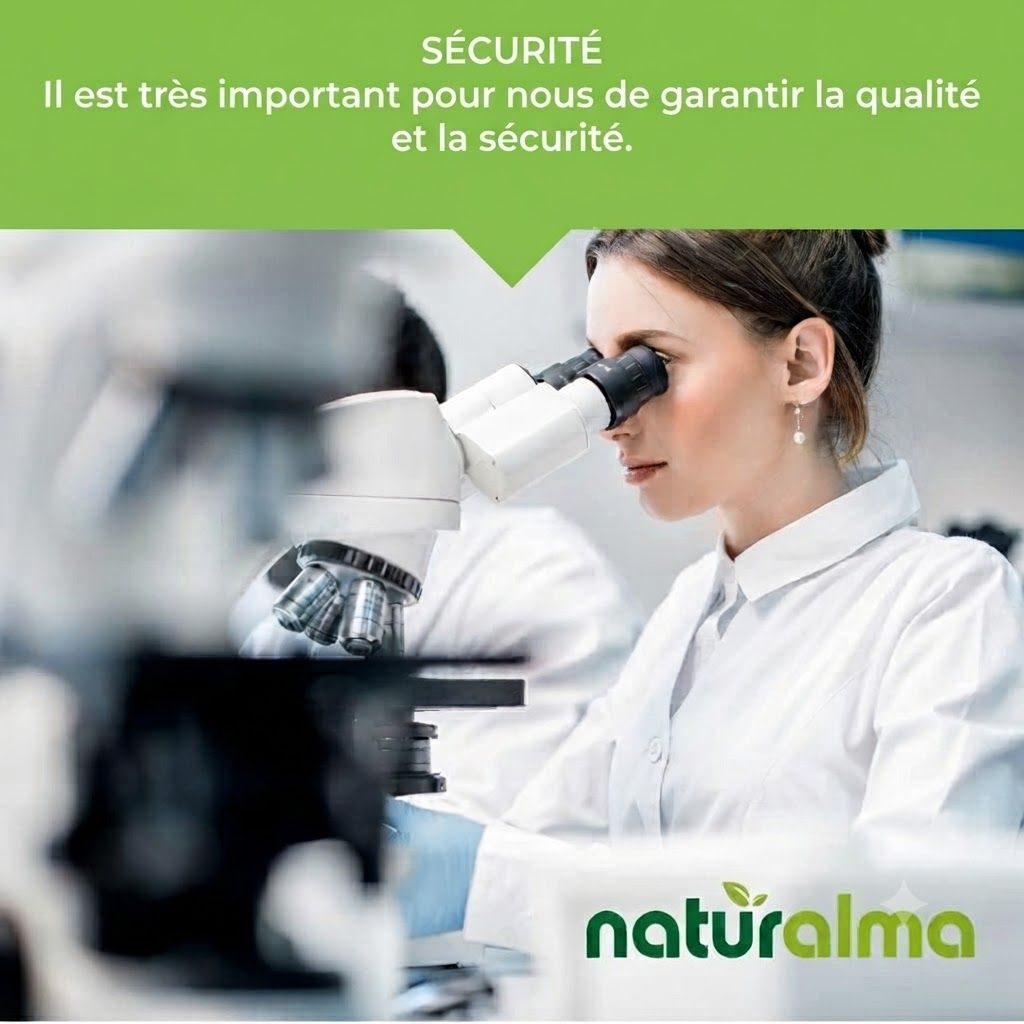 Scientifique utilisant un microscope en laboratoire. Logo 'naturalma'.