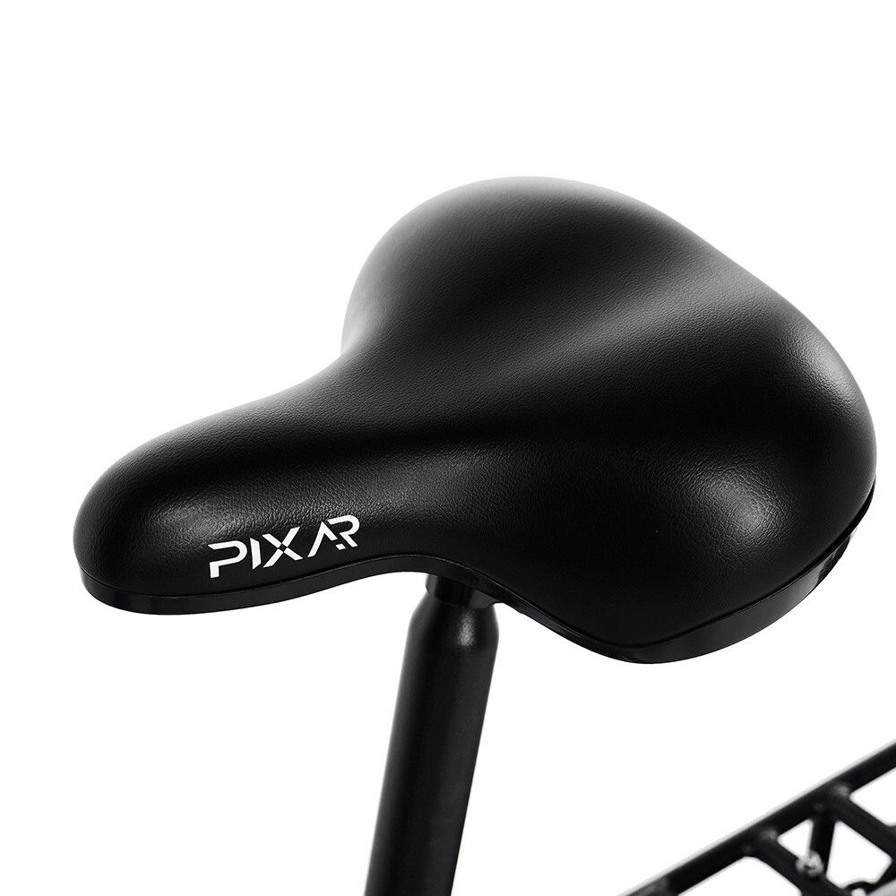 Selle de vélo noire avec logo PIXAR. Tige de selle et porte-bagages visibles. Forme ergonomique.