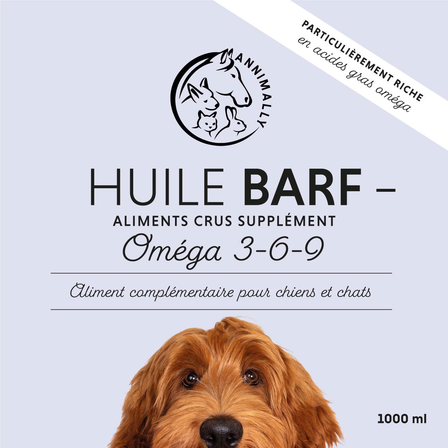 Étiquette du produit avec texte : Huile BARF - Oméga 3-6-9. Complément alimentaire pour chiens et chats. 1000 ml. Image de chien.