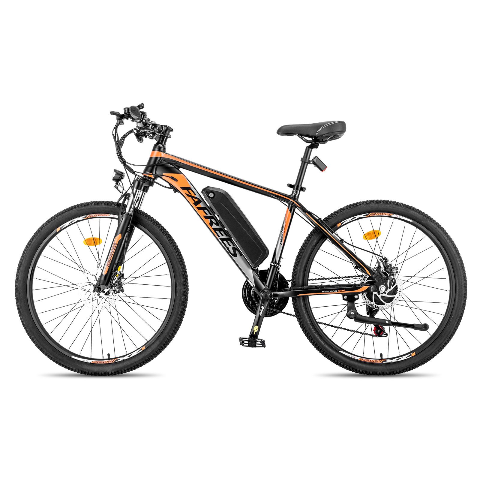 Zwarte mountainbike met oranje accenten. Zichtbaar: batterij, 21 versnellingen, schijfremmen. Opschrift: FAFREES.