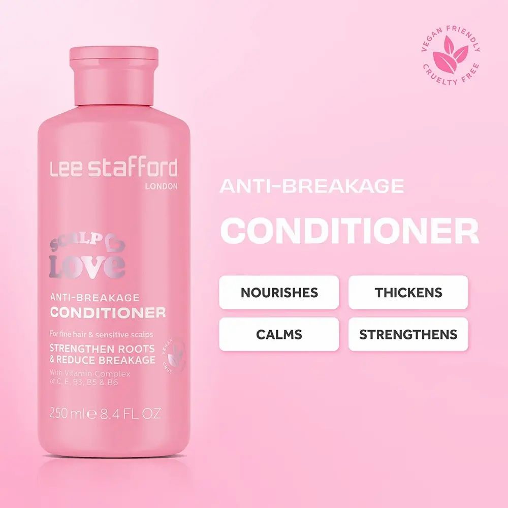 Roze fles LEE STAFFORD Scalp Love Conditioner. Tekst: Anti-Breakage Conditioner. Vegan & dierproefvrij. 250ml, 8.4 FL OZ. Voor fijn haar.