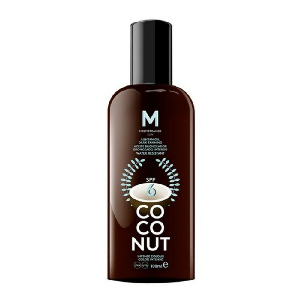 Bruine fles met verstuiver. Opschrift: M, Suntan Oil, Coconut, SPF 6. Waterbestendig. 100ml.