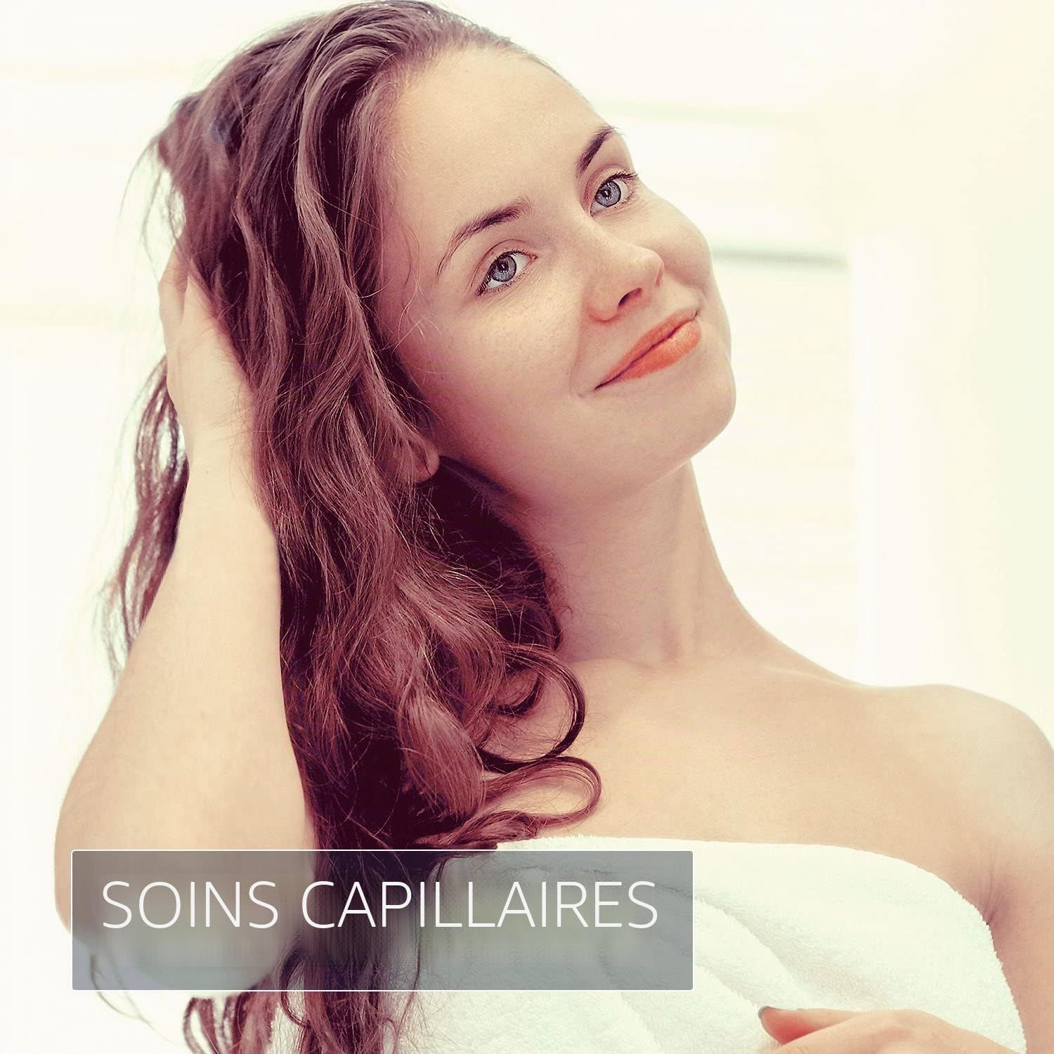 Femme aux longs cheveux prenant soin de sa chevelure.