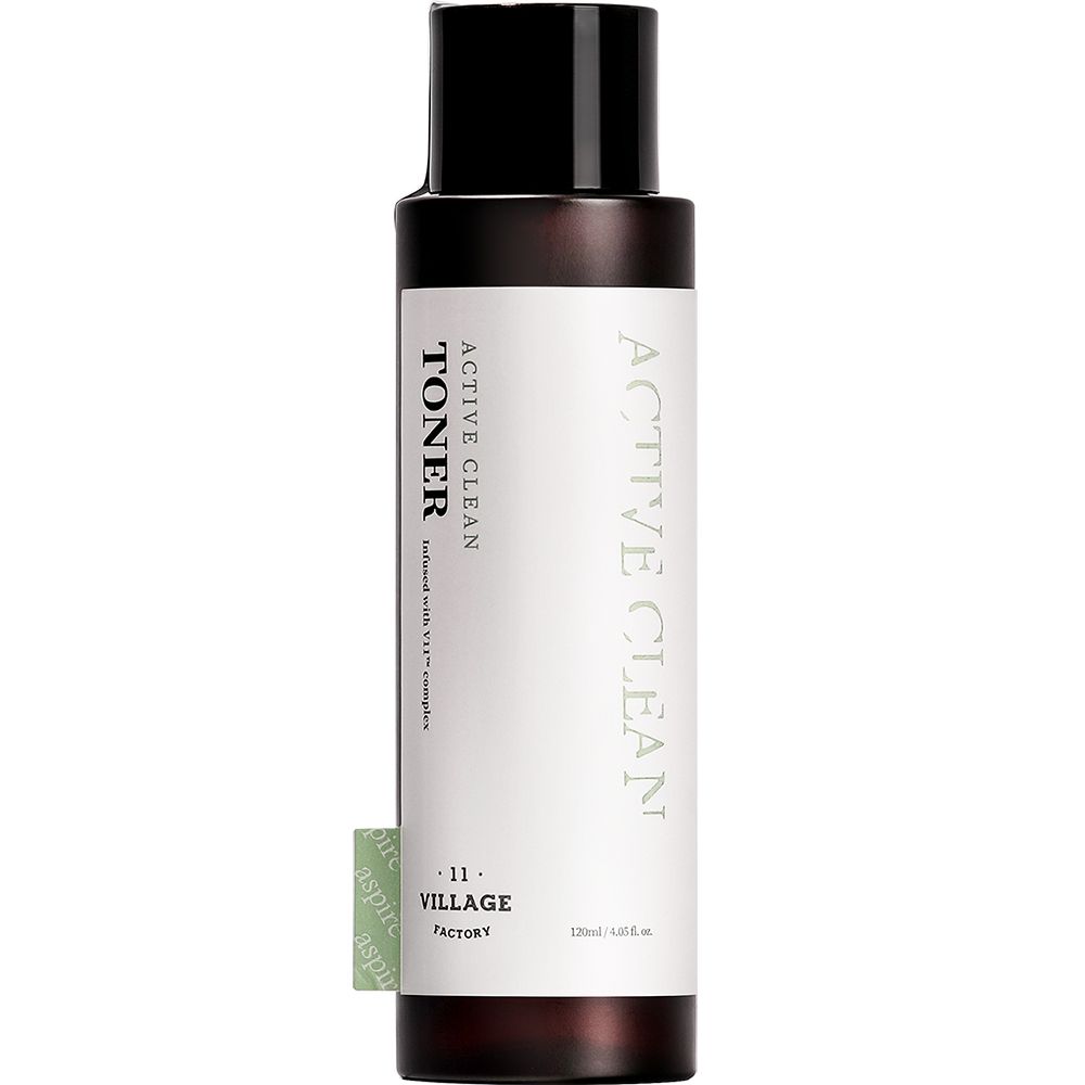 Flacon marron avec bouchon noir. Inscription: ACTIVE CLEAN TONER. Marque: VILLAGE 11 FACTORY.