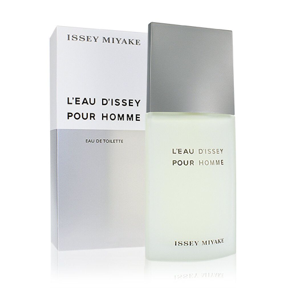 Fles en verpakking van Issey Miyake L'Eau d'Issey Pour Homme. Rechthoekige fles met zilveren dop, ernaast de witte verpakking.