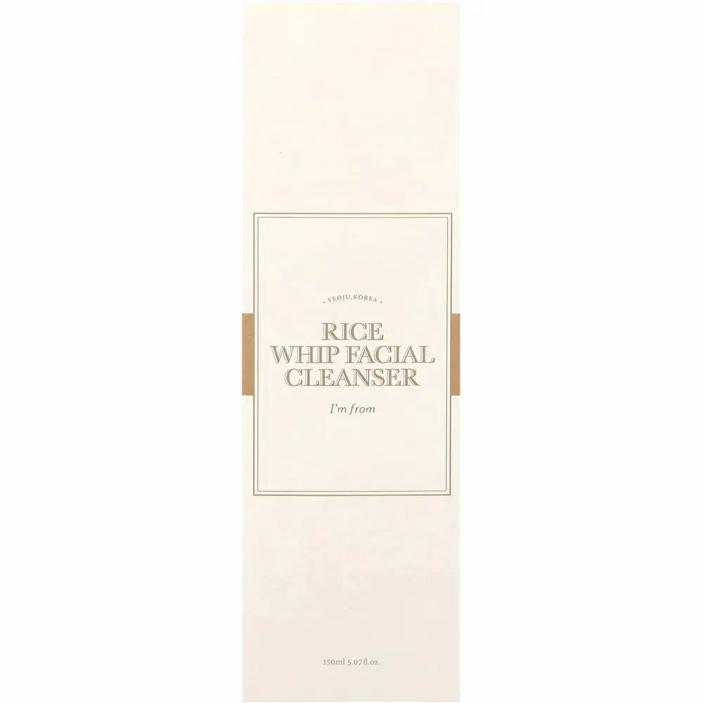 Witte verpakking met tekst: "RICE WHIP FACIAL CLEANSER" en "I'm from".