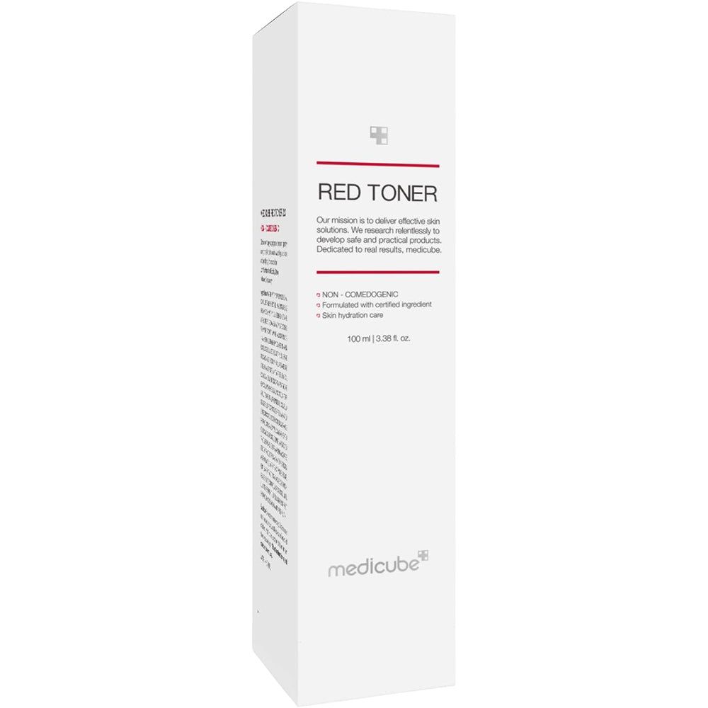 Emballage blanc avec inscription: RED TONER. Texte: NON-COMEDOGENIC, Skin hydration care. Logo: medicube.