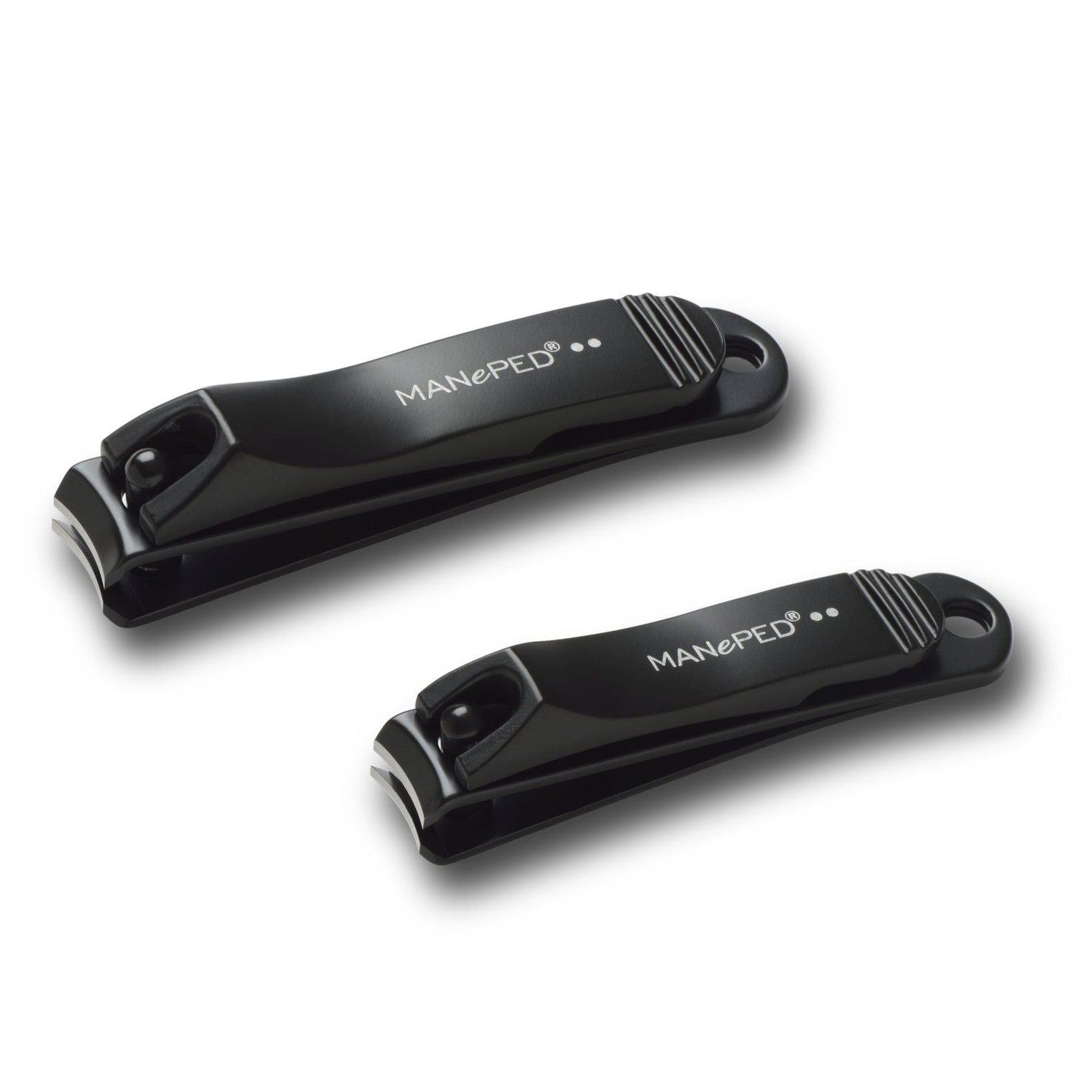 Twee zwarte nagelknippers. MANePED op elk. Gemaakt van roestvrij staal.