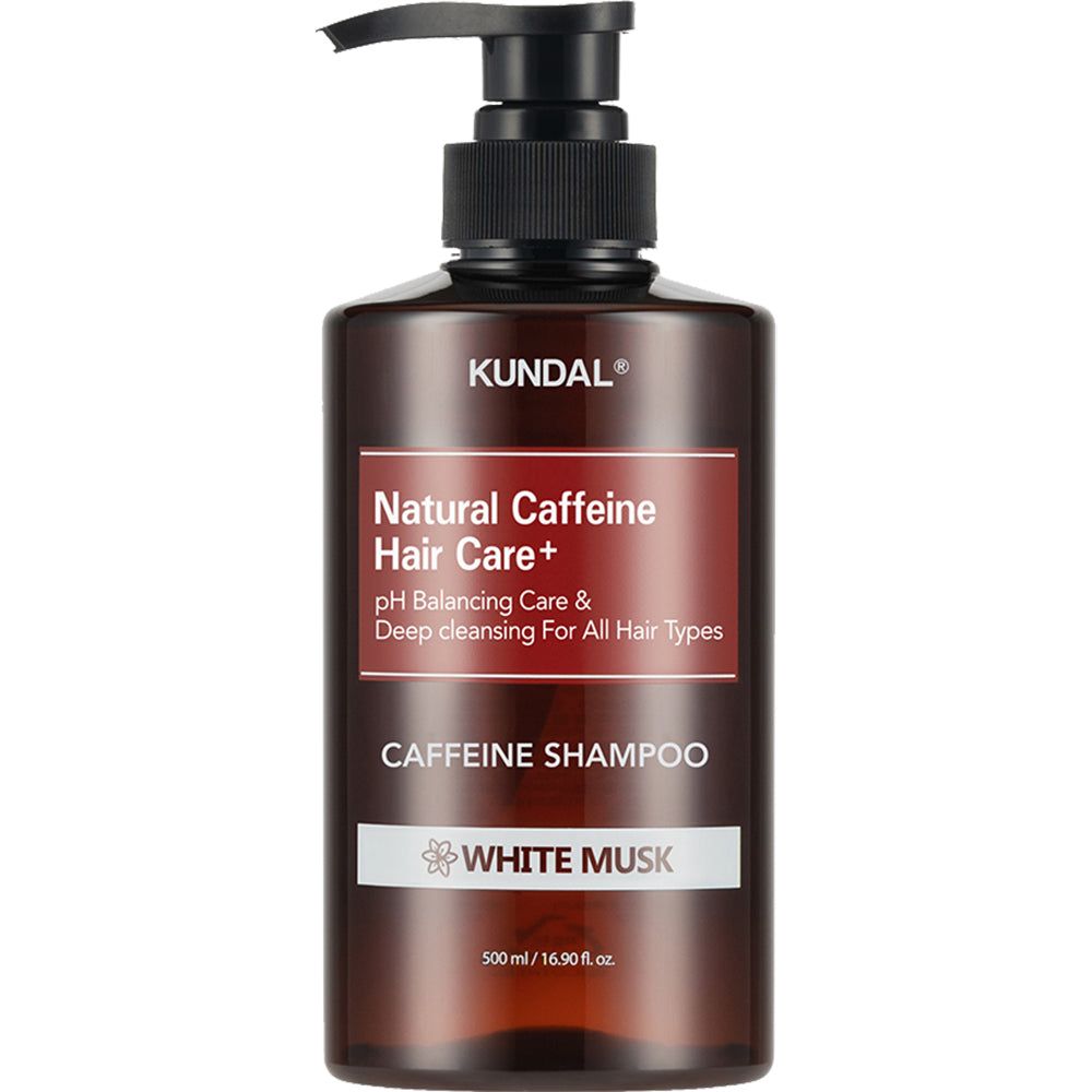 Bruine pompfles KUNDAL Natural Caffeine Hair Care+ Shampoo, 500 ml, White Musk.