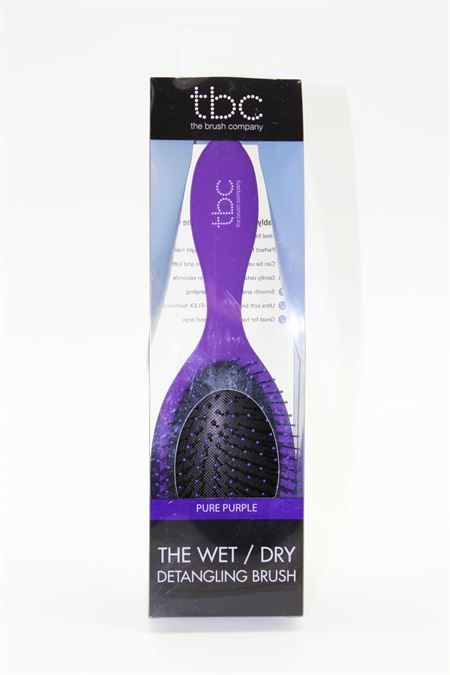 Brosse à cheveux TBC Wet & Dry violette dans son emballage.