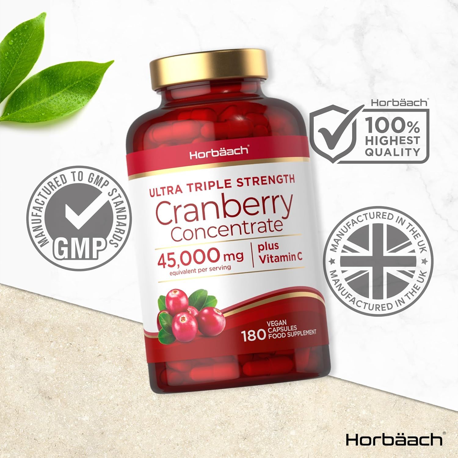 Fles met rode capsules. Opschrift: Horbaach, Cranberry Concentrate, 45.000 mg plus vitamine C, 180 capsules. GMP-certificering.
