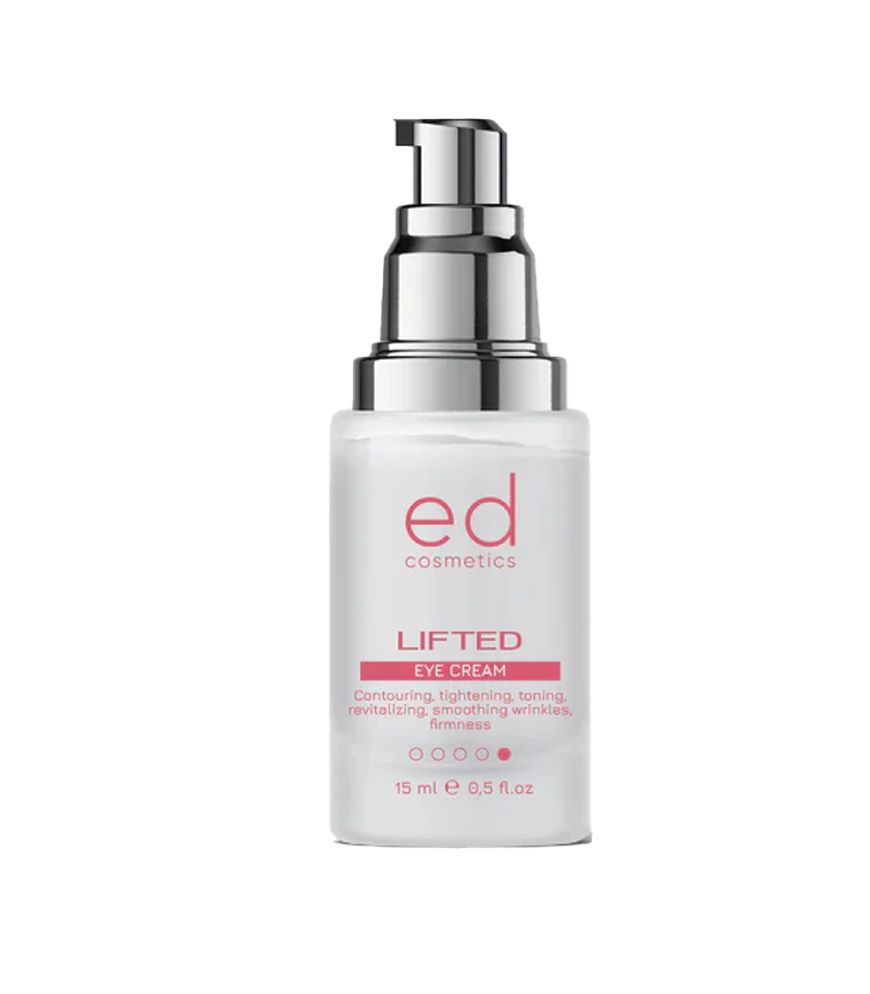 Flacon de crème pour les yeux avec pompe argentée. Inscription : "ed cosmetics LIFTED EYE CREAM".