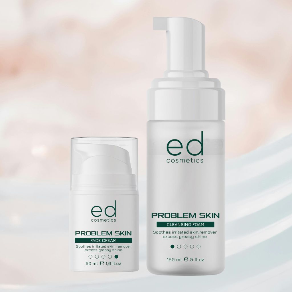 Deux flacons. Gauche: ed cosmetics, PROBLEM SKIN FACE CREAM. Droite: ed cosmetics, PROBLEM SKIN CLEANSING FOAM.
