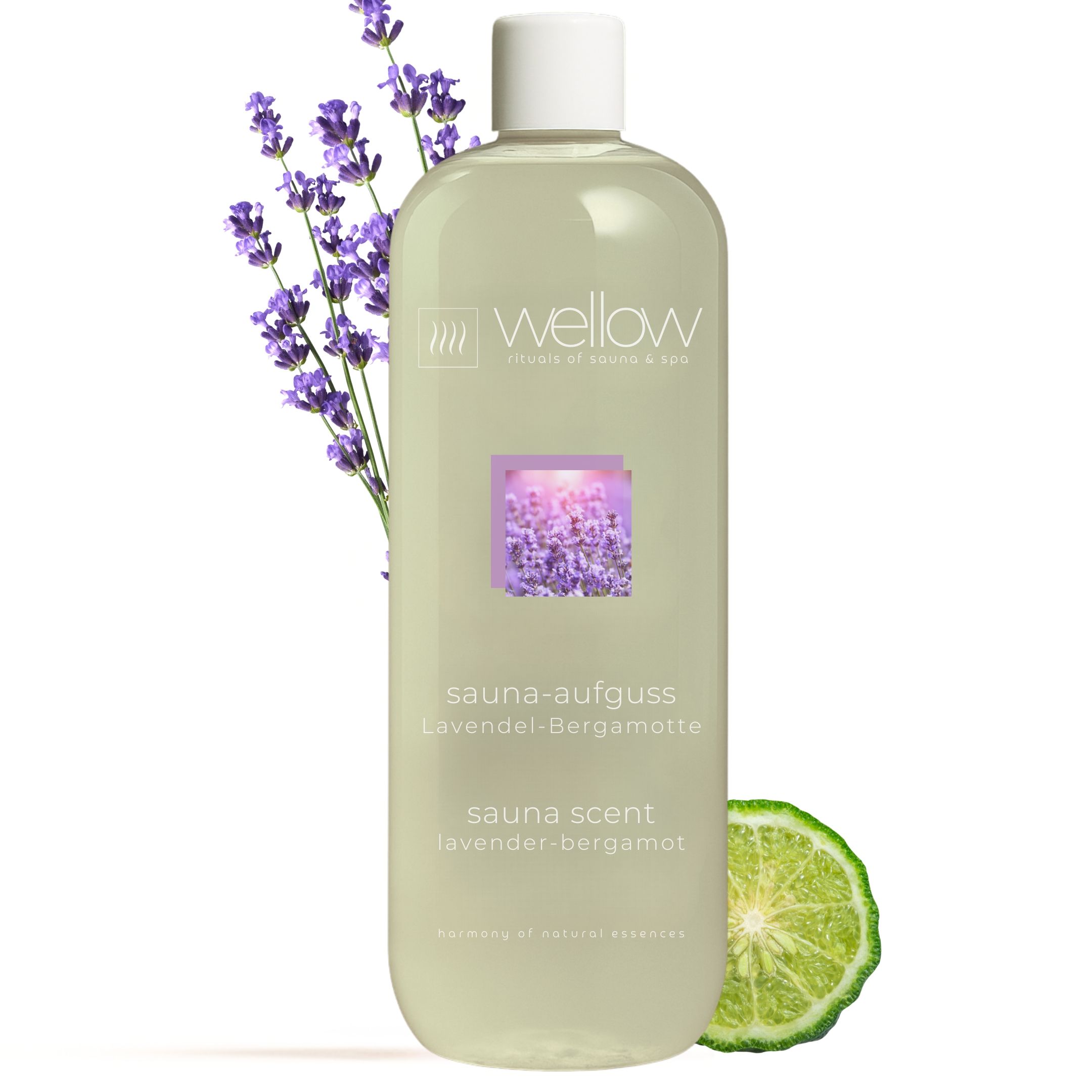 Fles sauna Aufguss Lavendel-Bergamot. Etiket met logo en productnaam. Lavendelbloemen en bergamotvrucht.