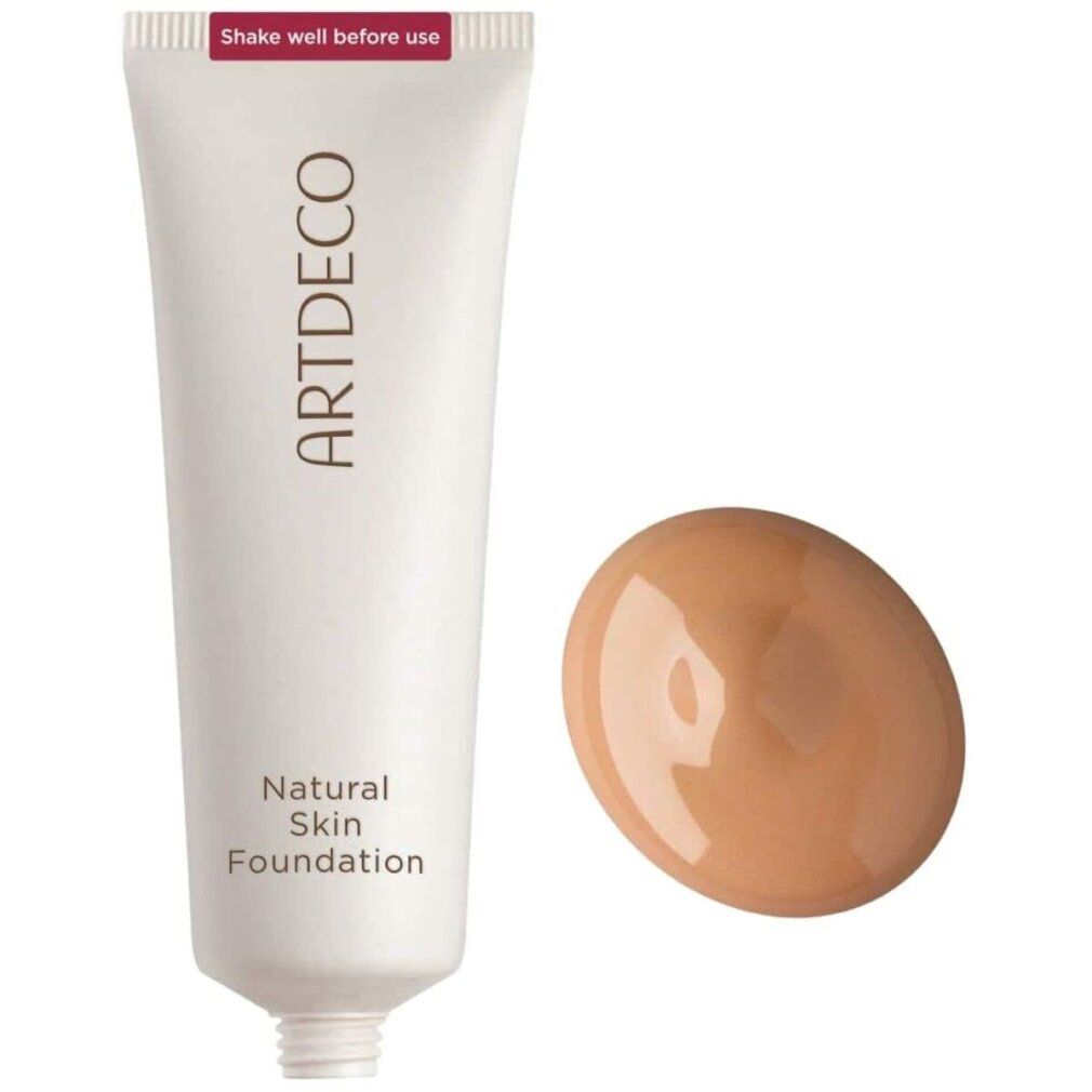 Tube blanc Artdeco Natural Skin Foundation et goutte de fond de teint. Inscription: Shake well before use.