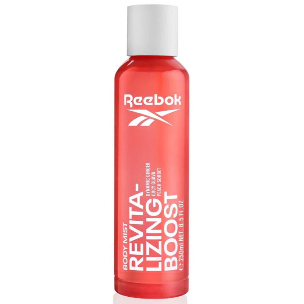 Flacon de brume corporelle Reebok rose. Texte: Revitalizing Boost, Body Mist, 250ml. Bouchon blanc, logo blanc.