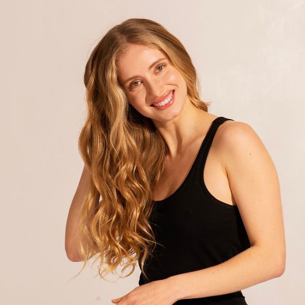 Flacon pompe, shampooing pour cheveux secs.