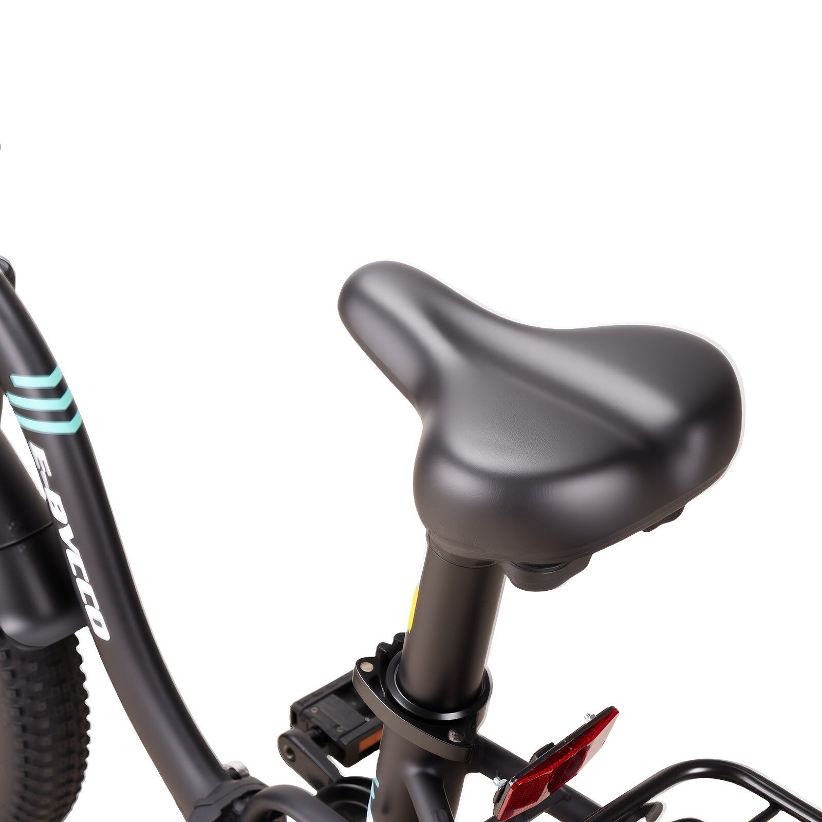 Selle noire sur tige de selle noire. Partie d'un vélo électrique. Feu arrière et porte-bagages.