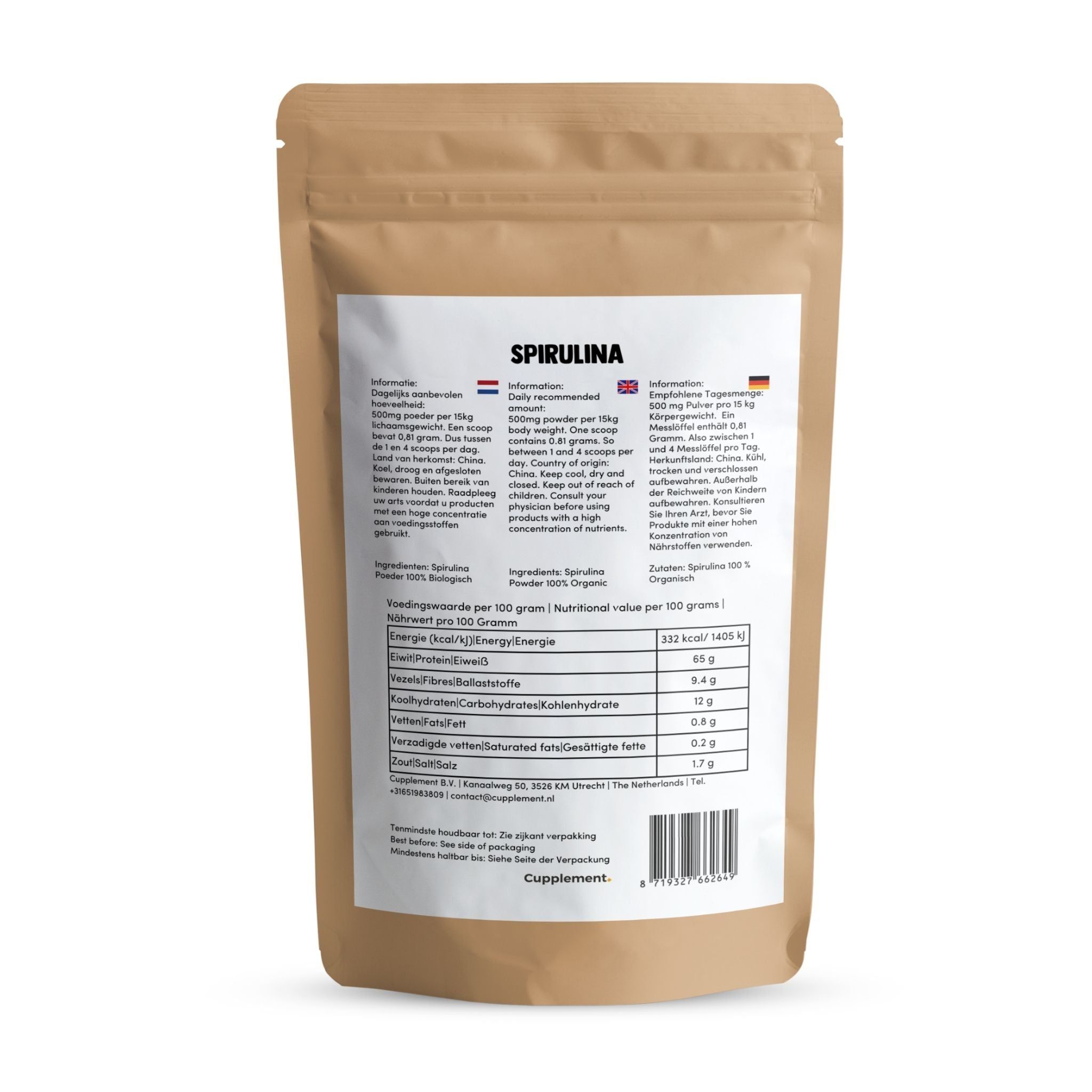Bruine zak met spirulinapoeder. Bedrukt met voedingswaarde-informatie en tekst in het Duits, Engels, Nederlands. BIO-keurmerk.