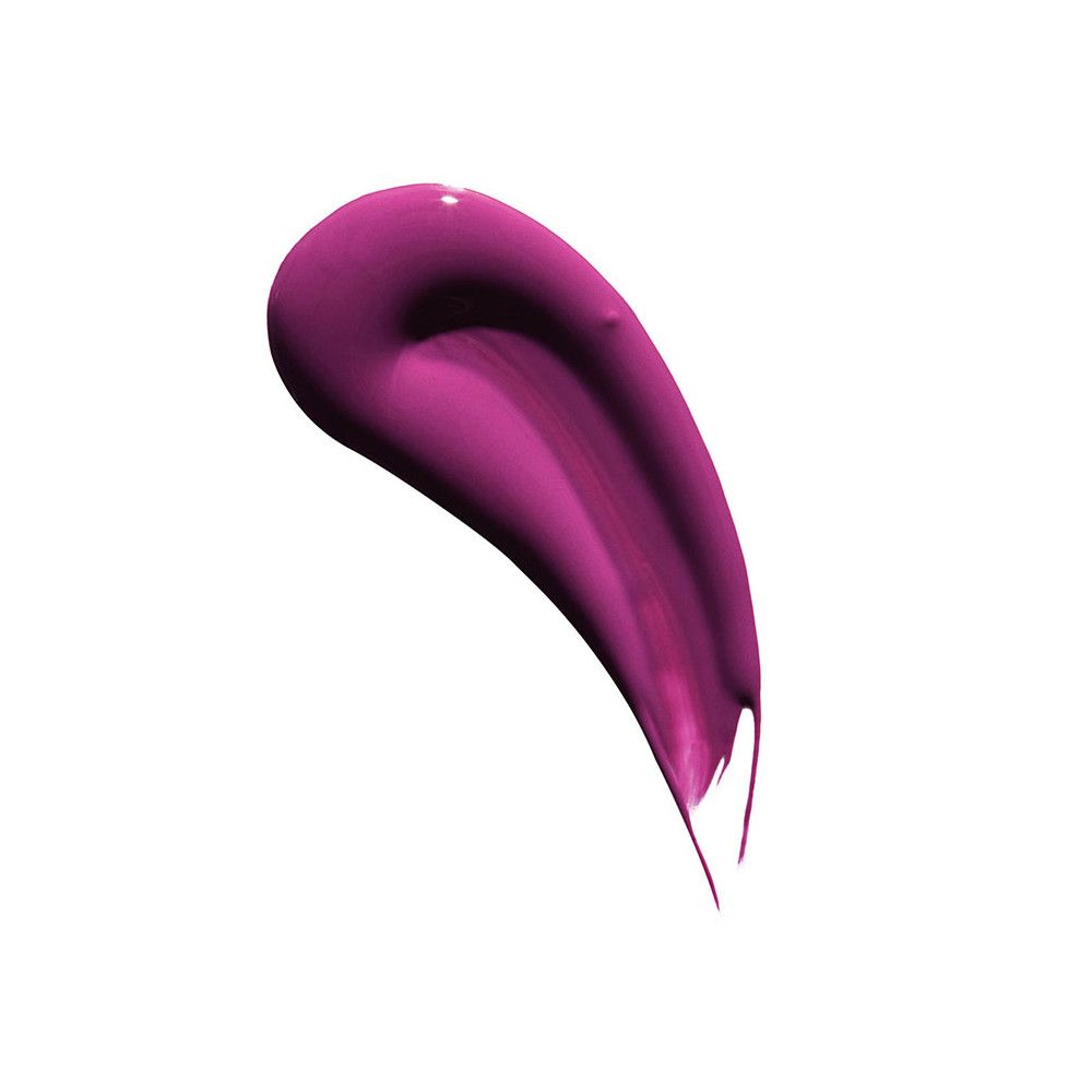 Étalement de gloss rouge foncé. Forme incurvée. Surface brillante. Sur fond blanc.