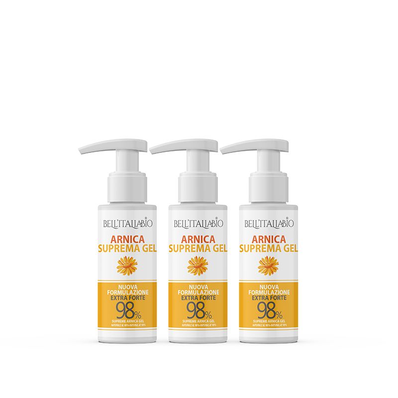 Trois flacons blancs avec pompe. Étiquettes : "Arnica Suprema Gel" et "98%".