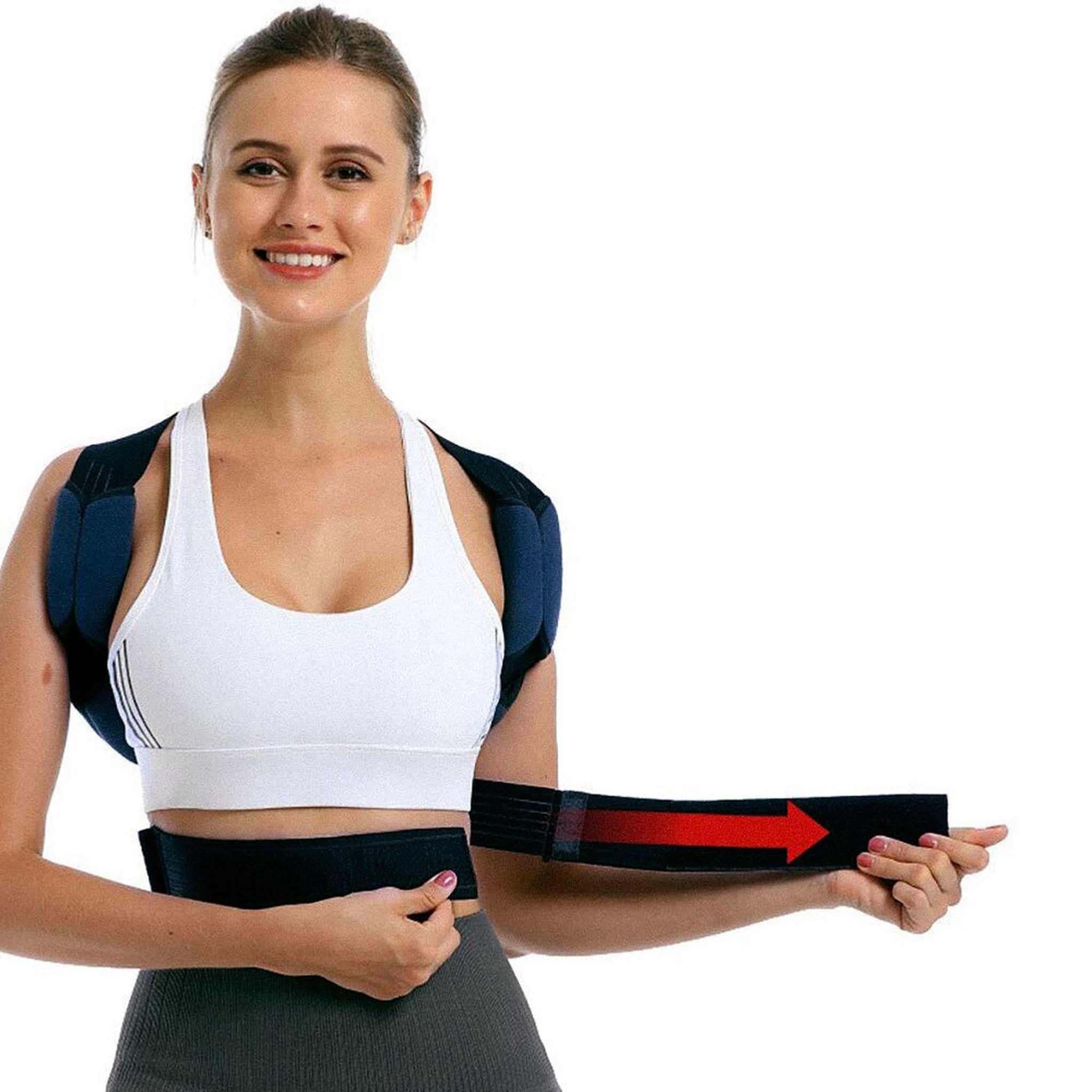 Correcteur de posture noir et bleu, porté par une femme. Flèche rouge sur la sangle.