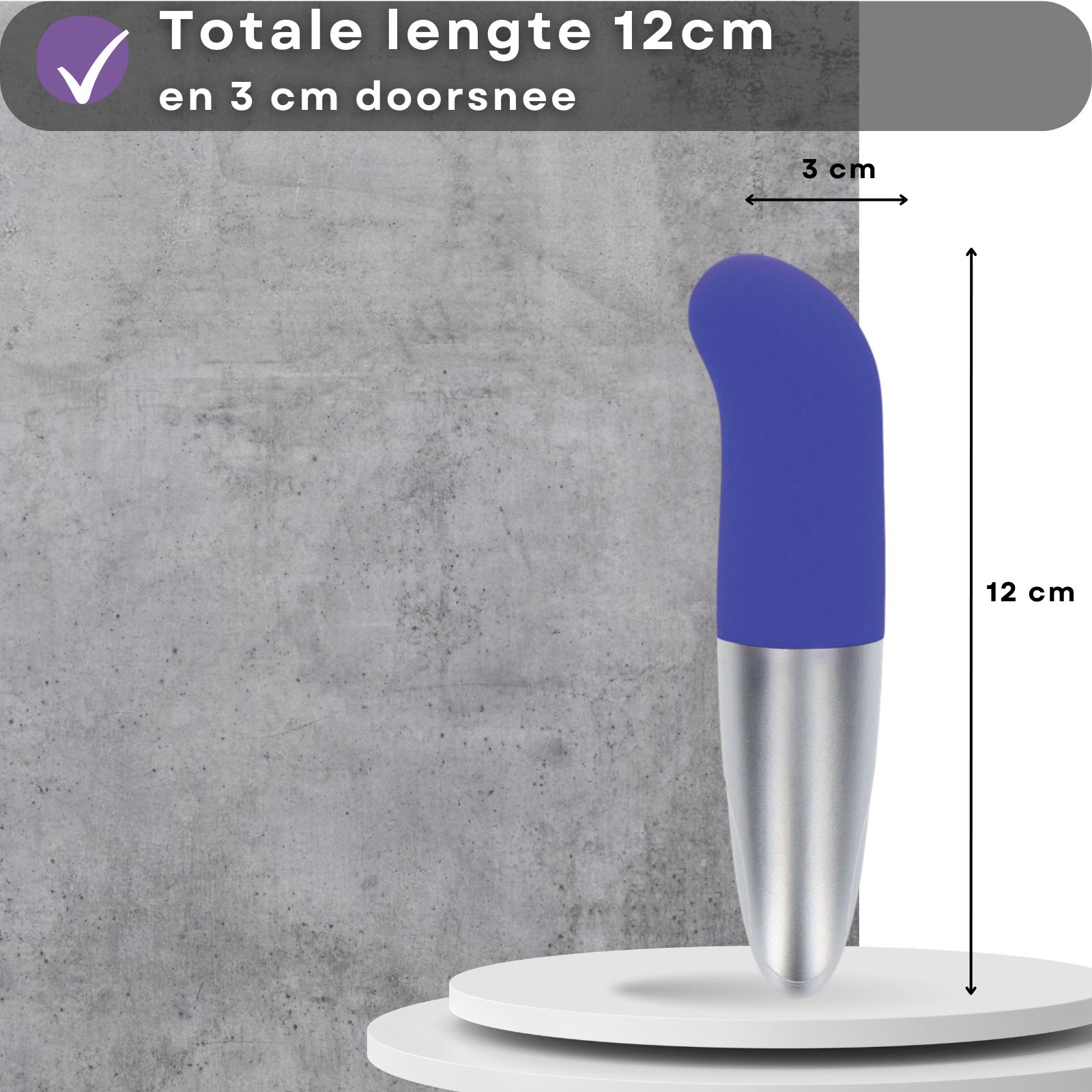 Blauwe vibrator met zilveren uiteinde. Lengte 12 cm, diameter 3 cm.
