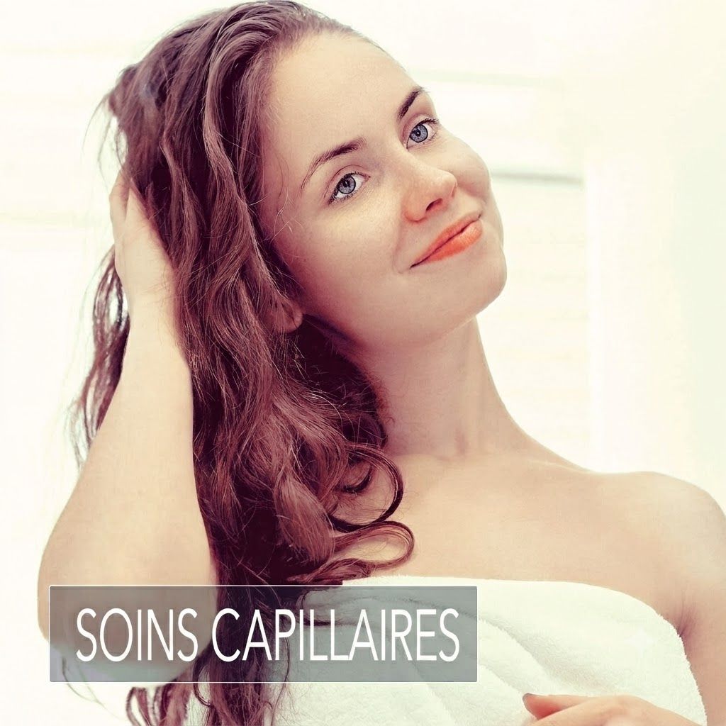 Femme aux longs cheveux bruns, drapée dans une serviette. Texte : SOINS CAPILLAIRES.