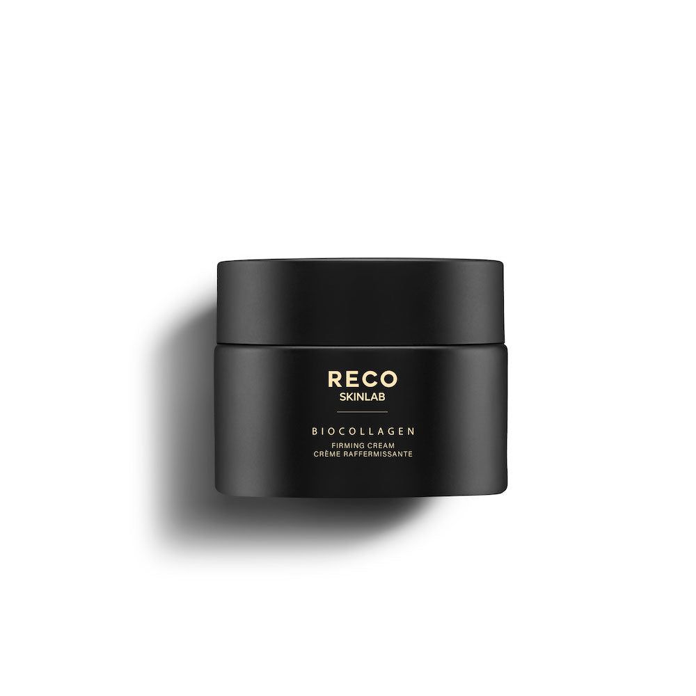 Zwarte pot Biokollagen crème van RECO SKINLAB. Tekst: Firming Cream, Crème Raffermissante.