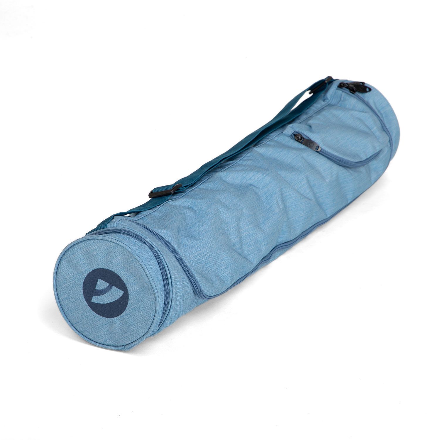 Sac gris-bleu chiné avec fermeture éclair et bandoulière. Extrémités rondes. Logo. En polyester/polyamide. Vue en biais.