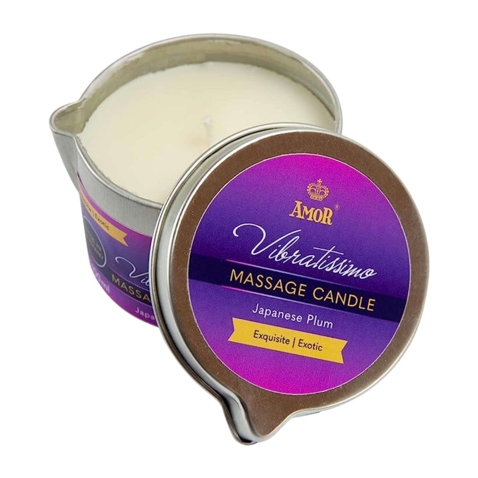Bougie de massage Vibratissimo Japanese Plum en boîte métallique, couvercle ouvert.