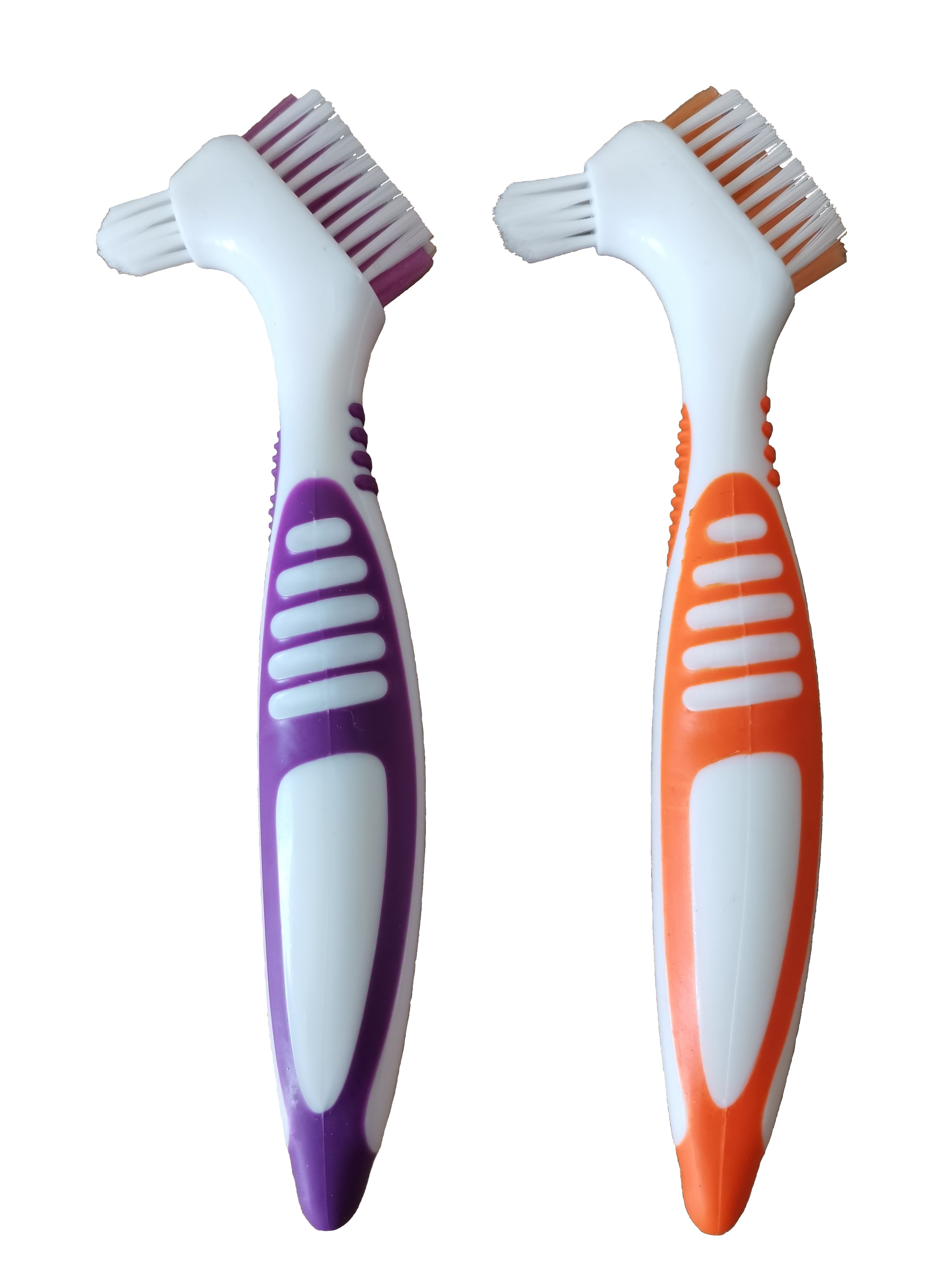 Deux brosses à prothèses avec manches violets et oranges. Têtes de brosse blanches avec poils colorés.