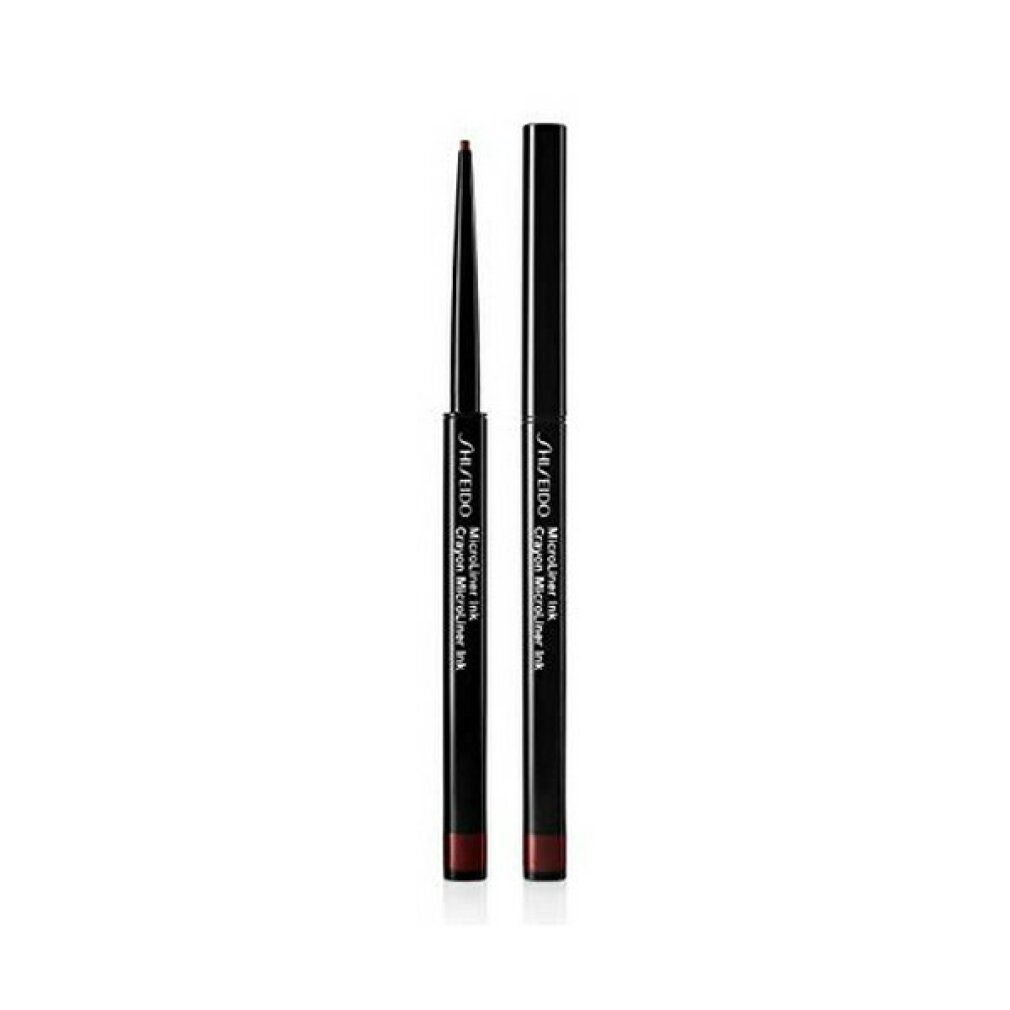 SHISEIDO Eye Microliner Ink 03. Crayon noir avec mine rouge. Nom du produit et marque sur le crayon.