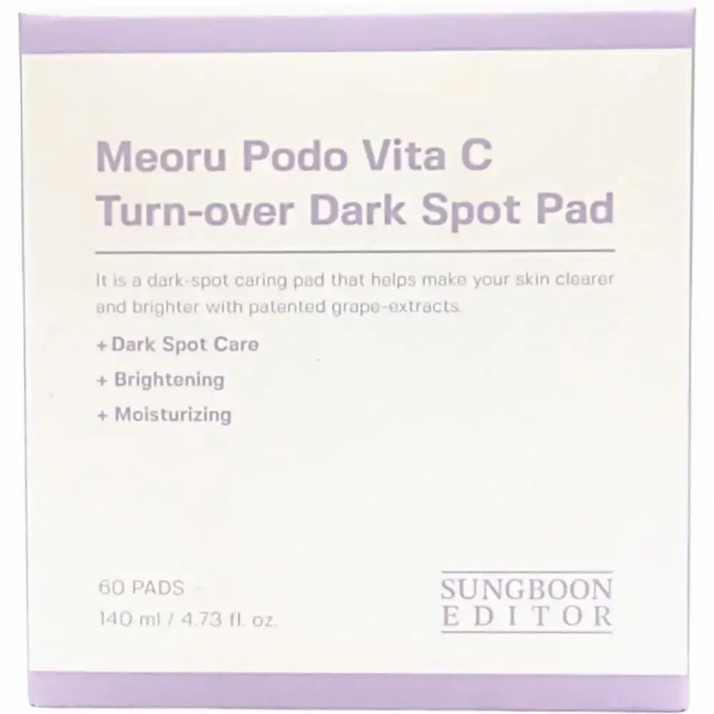 Vierkante verpakking met tekst: Meoru Podo Vita C Turn-over Dark Spot Pad. 60 pads, 140 ml.