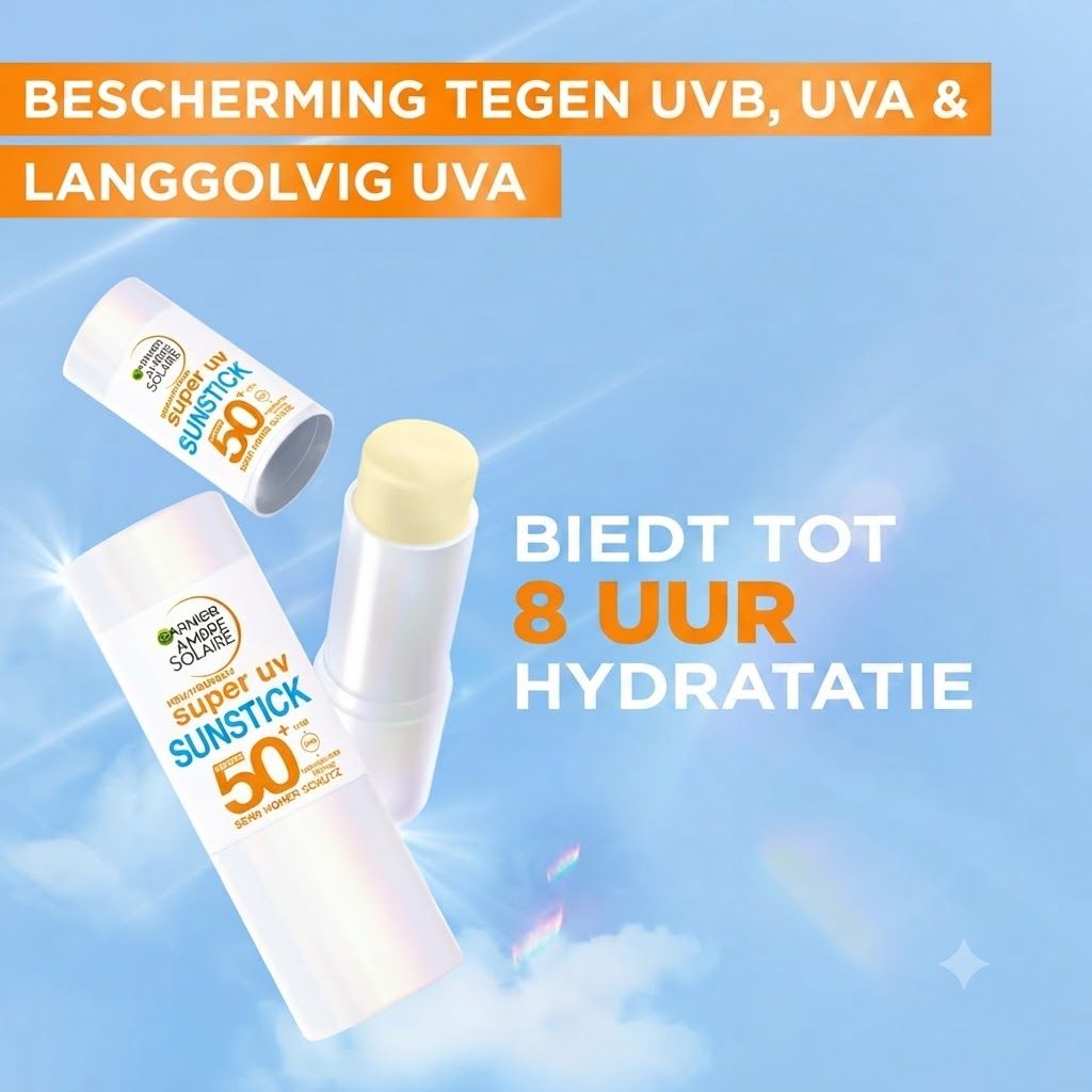 Twee Garnier Ambre Solaire Super UV Sunstick SPF 50, één geopend. Bescherming tegen UVB, UVA & langgolvig UVA.