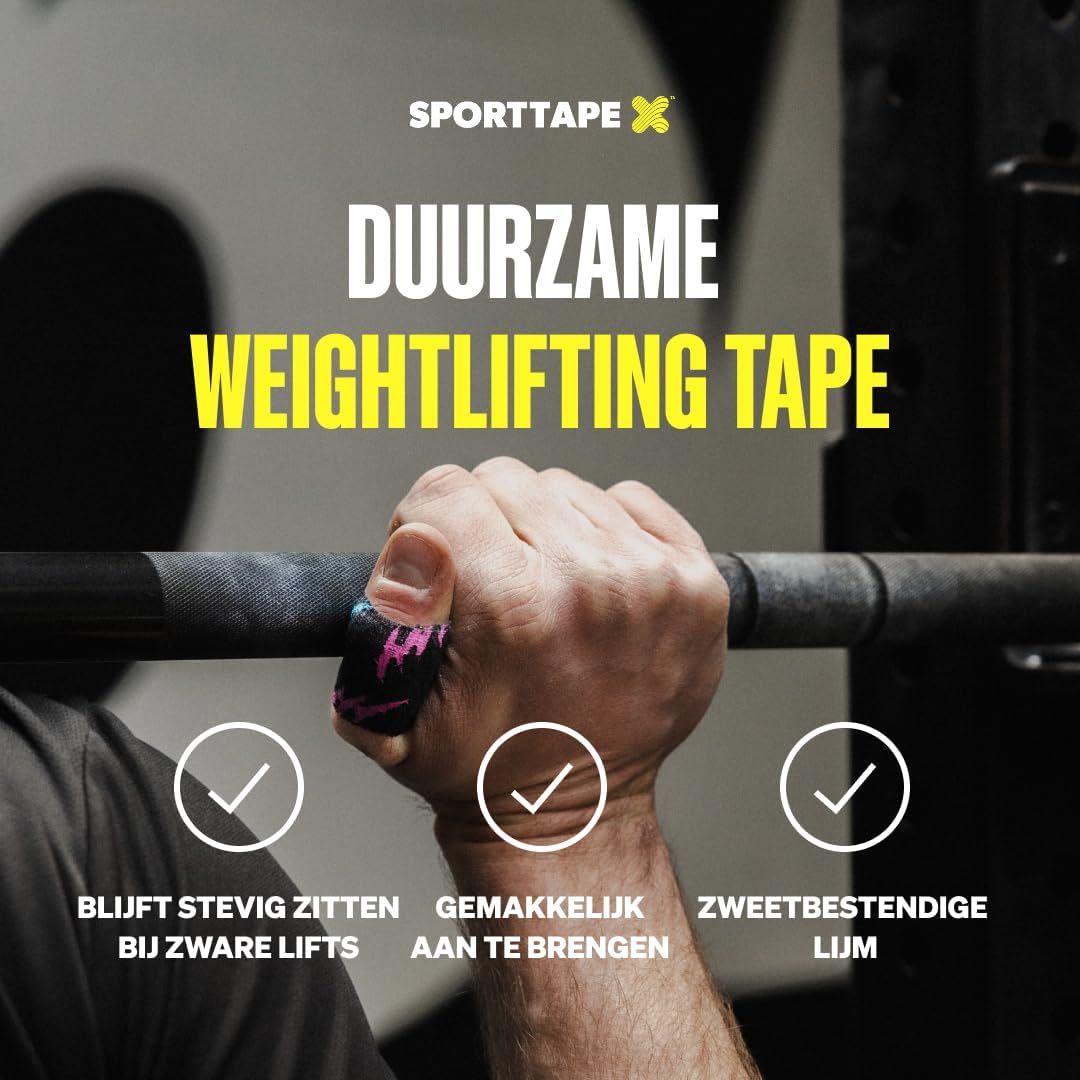 Hand om halterstang gewikkeld met roze-zwart gewichthefband.