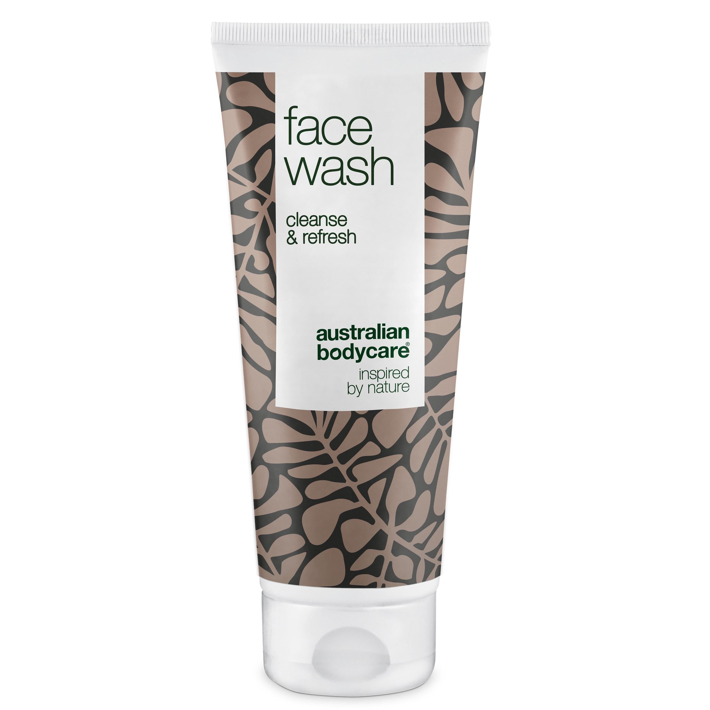 Tube de nettoyant visage. Inscription : face wash, cleanse & refresh. Marque : Australian Bodycare.