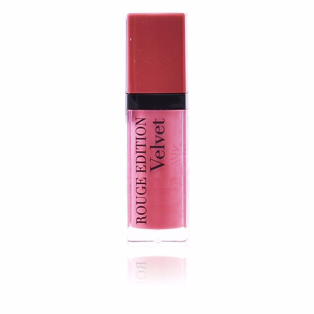 Lipstick in rechthoekige fles. Rode dop, transparante fles met roze inhoud. Opschrift: Rouge Edition Velvet.