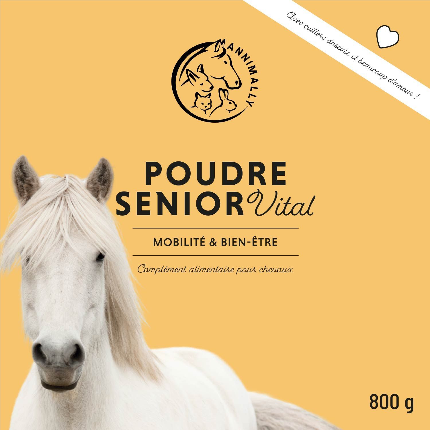 Fond jaune avec texte. Logo avec cheval, chien et lapin. Inscription: Poudre Senior Vital. 800 g.