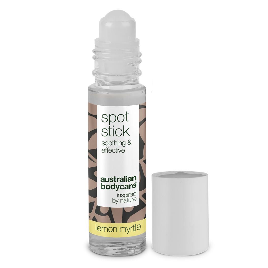Stick transparent avec applicateur roll-on et bouchon blanc. Inscription : spot stick, australian bodycare, lemon myrtle.