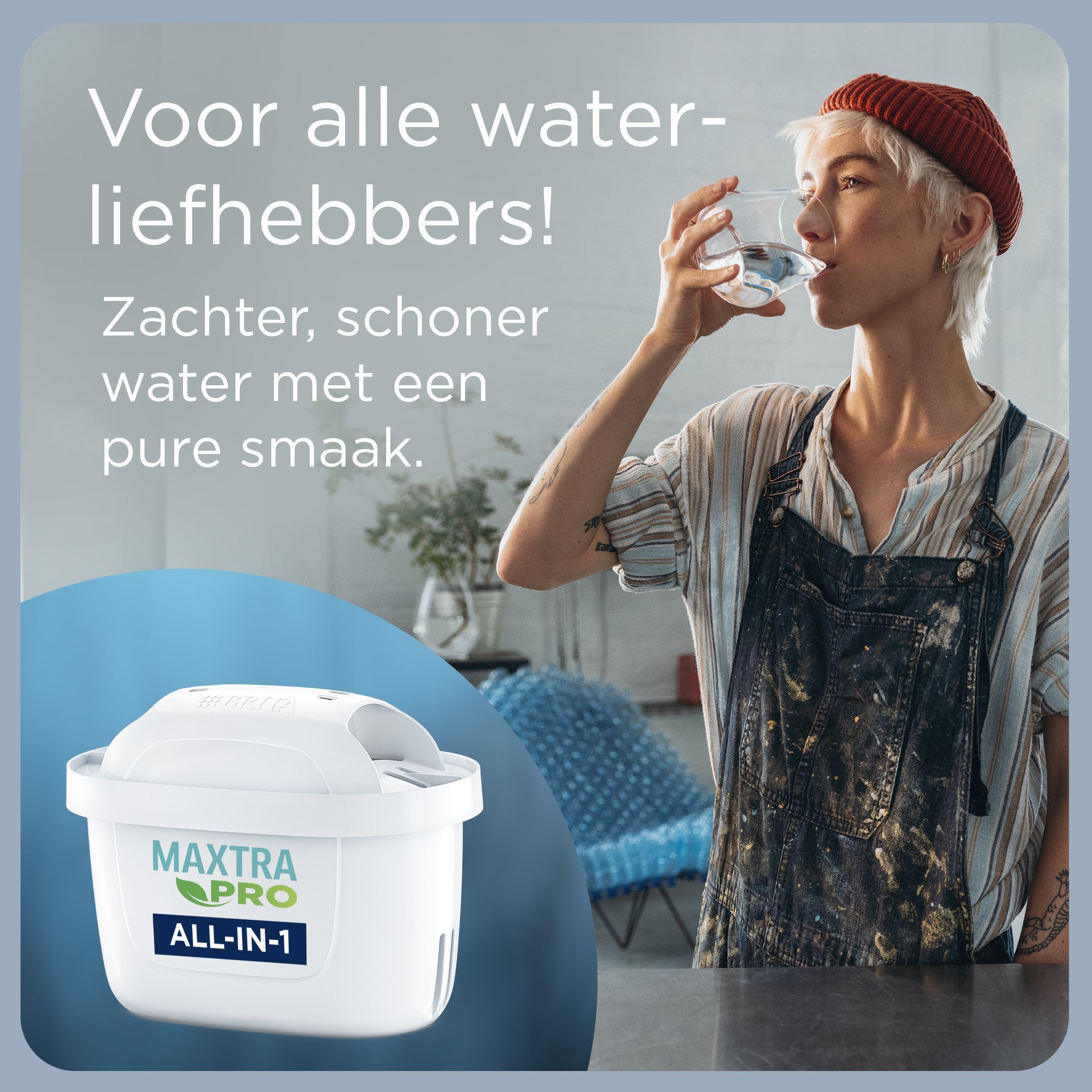 Cartouche filtrante pour eau MAXTRA PRO ALL-IN-1 blanche avec étiquette bleue.