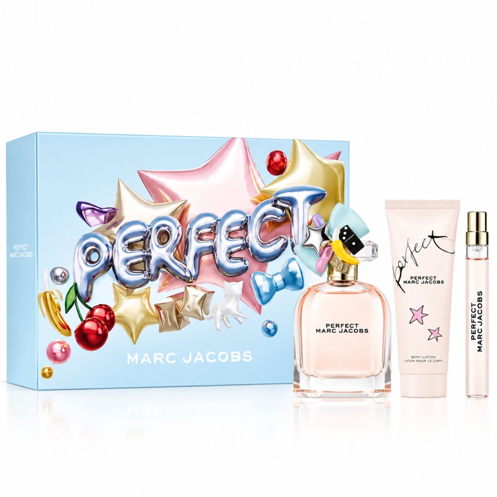 Marc Jacobs Perfect cadeauset met parfumfles, bodylotion en kleine parfumverstuiver op lichtblauwe doos met ballonversiering.