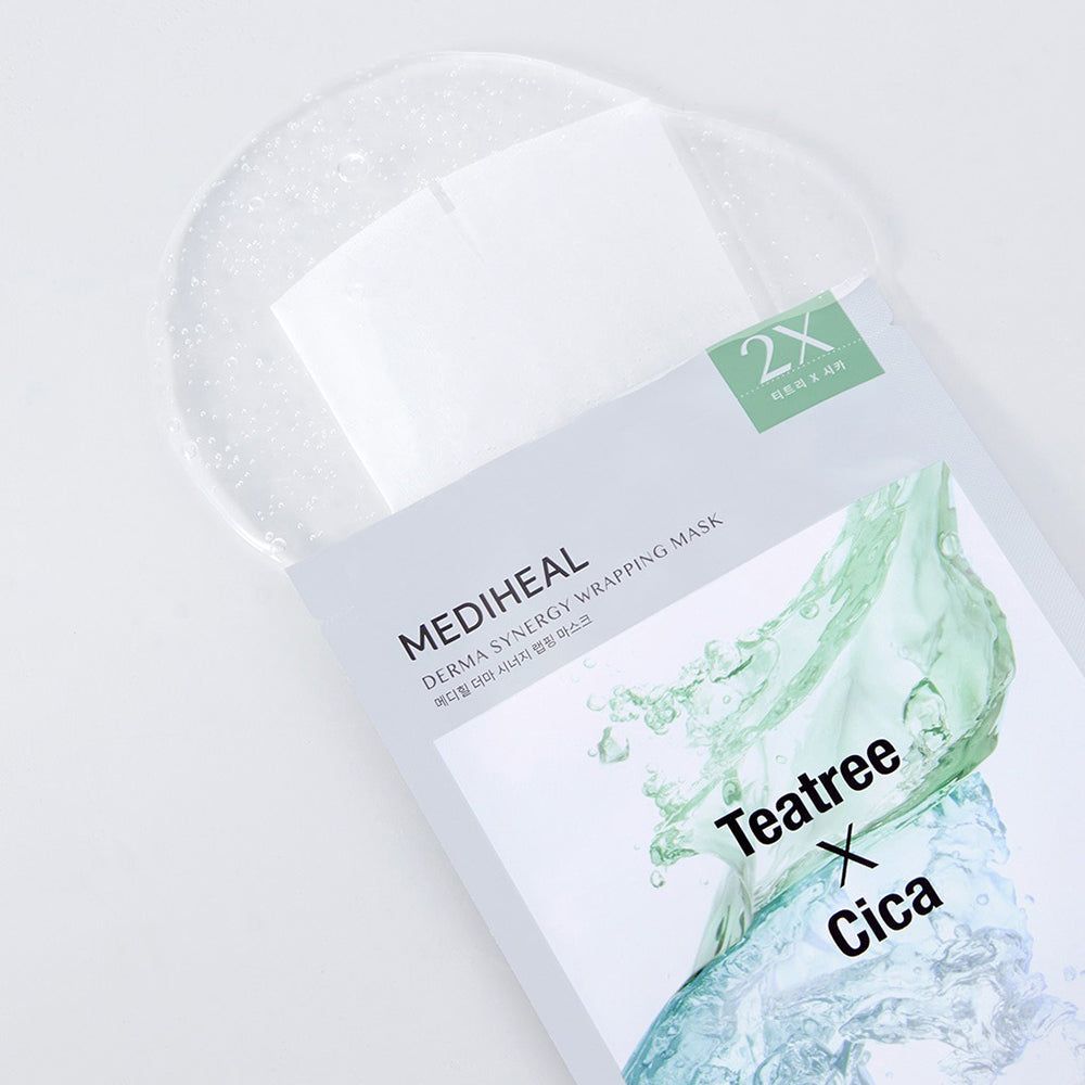 Emballage de masque facial. Inscription : MEDIHEAL, Teatree X Cica. 2X. Masque blanc dans gel transparent.