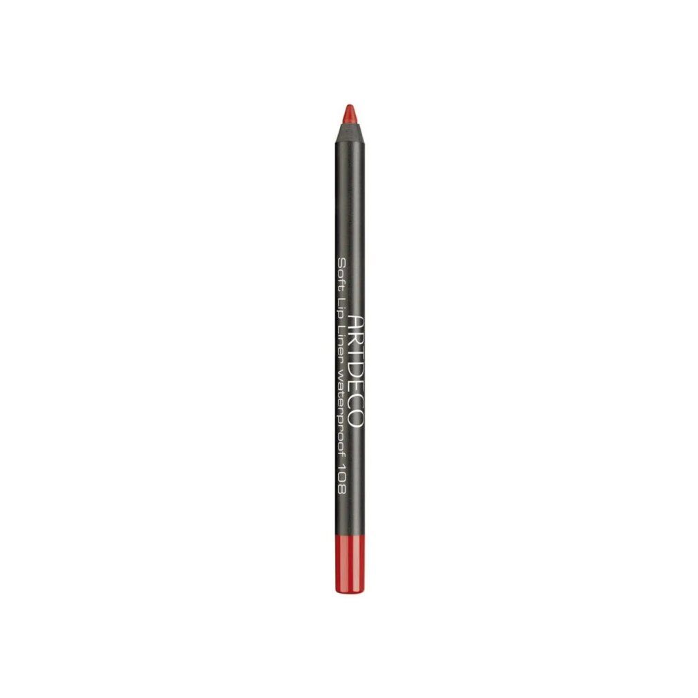 Rode lipliner potlood. Zwarte schacht met productnaam en kleurnummer. Punt en onderkant rood.