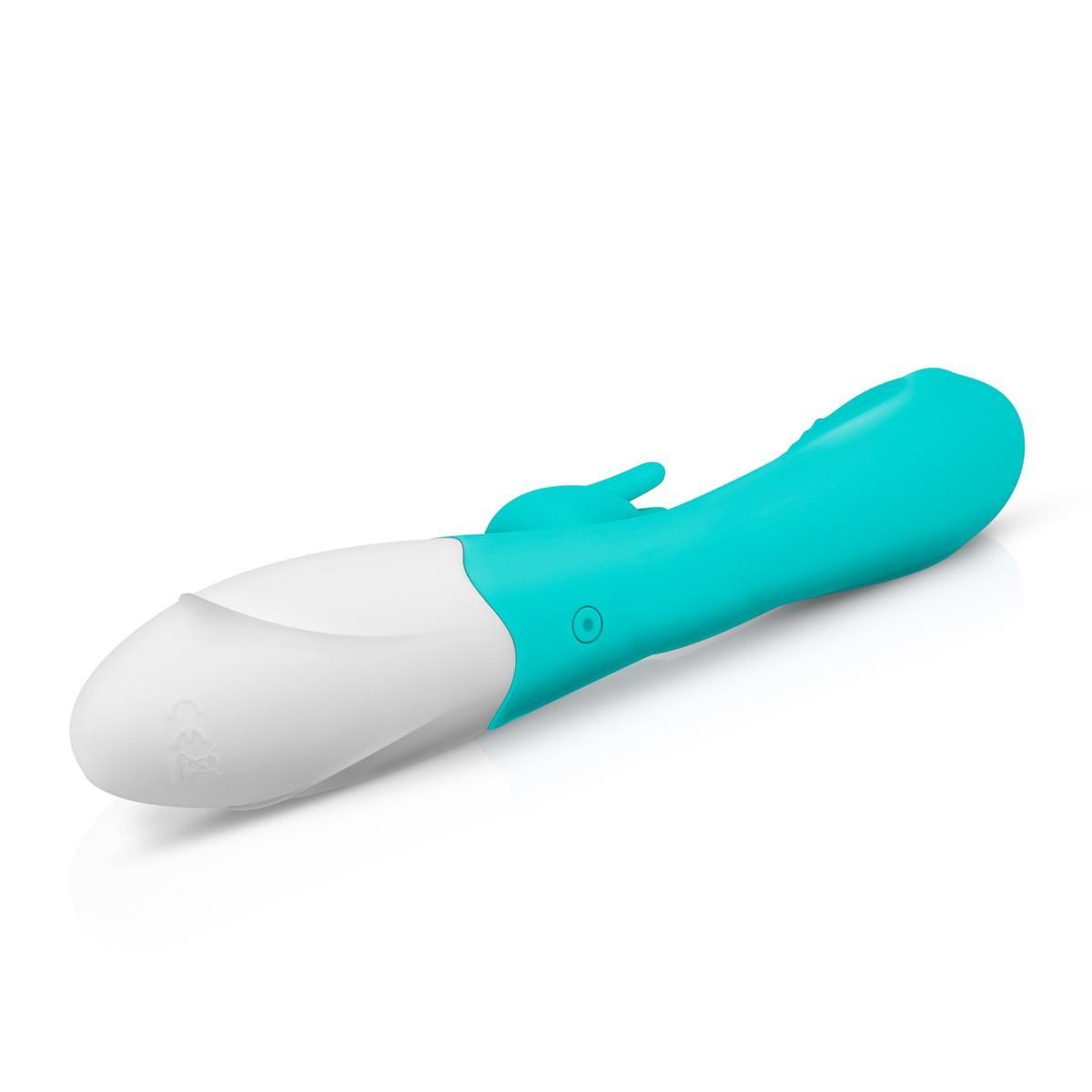 Turquoise-wit wellnessproduct. Vorm: gebogen, met twee uiteinden. Op witte achtergrond.