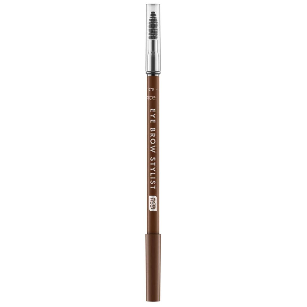 Crayon à sourcils avec brosse. Mine marron foncé, corps argenté avec inscription EYE BROW STYLIST. Capuchon transparent.