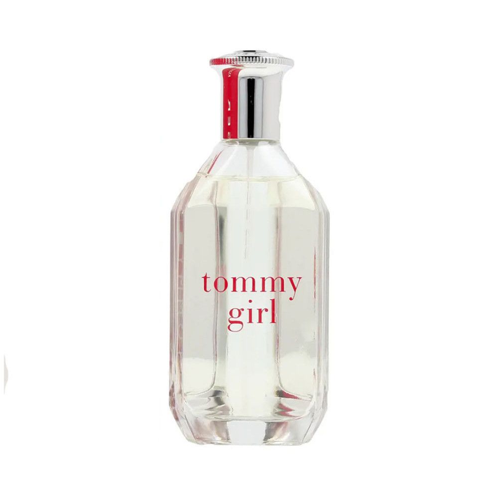 Parfumfles met zilveren dop en rode tekst "tommy girl". Heldere, rechthoekige fles.
